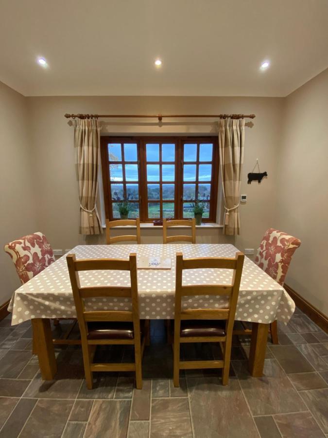 Carrick Beg Self Catering Holiday Accommodation With Hot Tub Sulby  Dış mekan fotoğraf